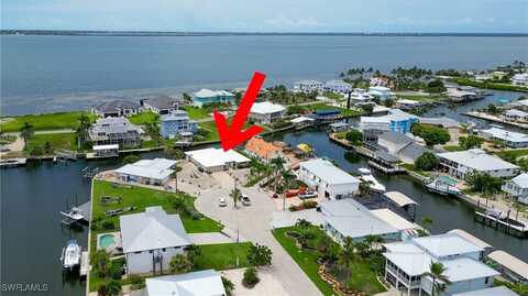 2277 Sapodilla Lane, Saint James City, FL 33956