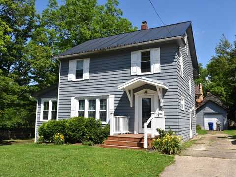 221 LOCUST Street, Meadville, PA 16335