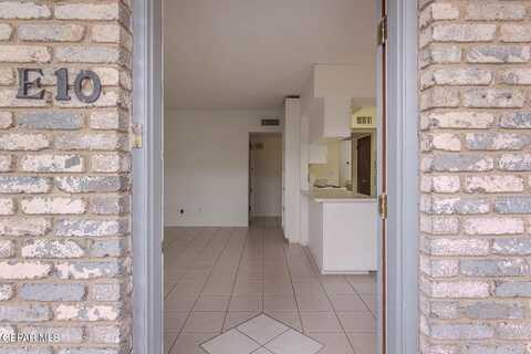 6700 ESCONDIDO Drive unit: E10, El Paso, TX 79912