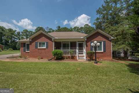 611 Bernhard, Fayetteville, GA 30215