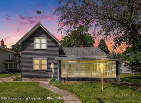 516 S Cochran Road, Charlotte, MI 48813