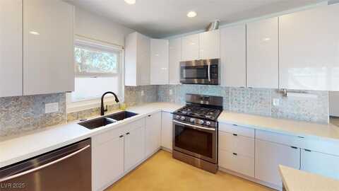1518 Golden Arrow Drive, Las Vegas, NV 89169