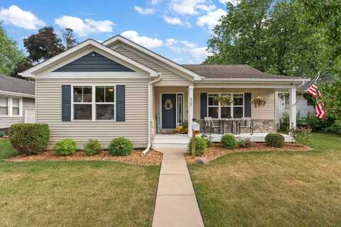 555 Bond Avenue, Valparaiso, IN 46385