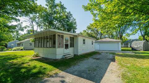 229 Oak Street, Crown Point, IN 46307