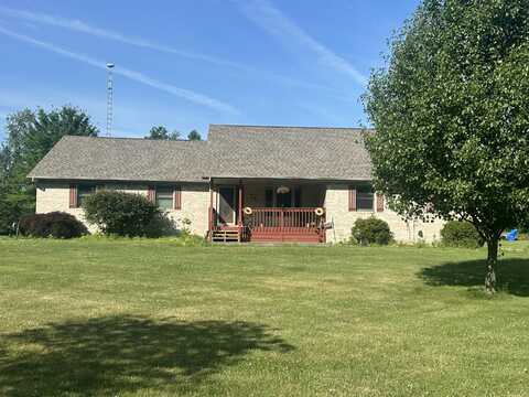 1107 W Daumer Road, Kouts, IN 46347