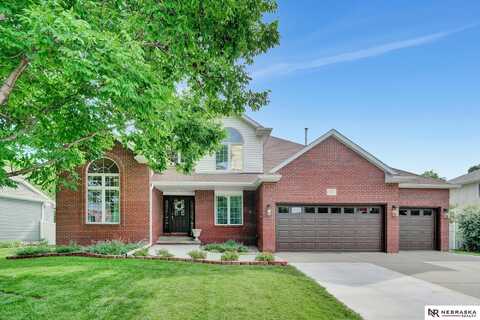 5820 S 88th Street, Lincoln, NE 68526