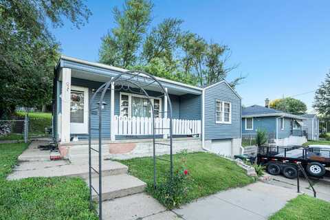 3256 S 40th Street, Omaha, NE 68105