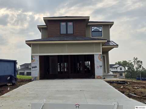 11312 N 161 Avenue, Bennington, NE 68007