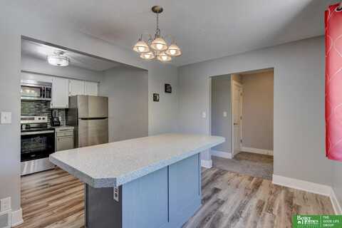 1120 Delmar Street, Papillion, NE 68046