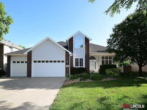 8341 Katrina Lane, Lincoln, NE 68512