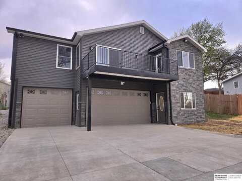 612 S 6TH Street, Plattsmouth, NE 68048