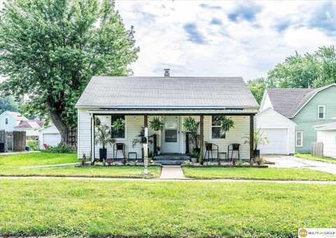 210 N Maple Avenue, Logan, IA 51546