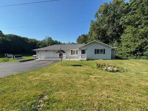 25516 Dutch Settlement Street, Dowagiac, MI 49047