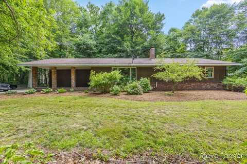 4840 Ironwood Drive, Stanton, MI 48888