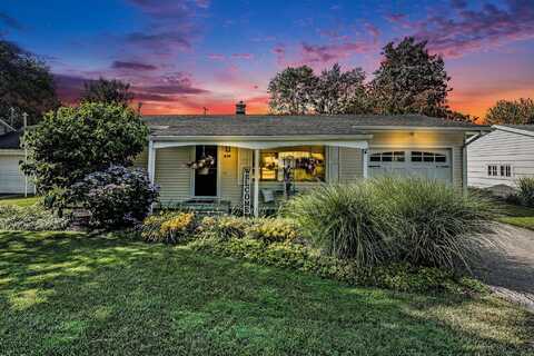 614 River Street, Spring Lake, MI 49456