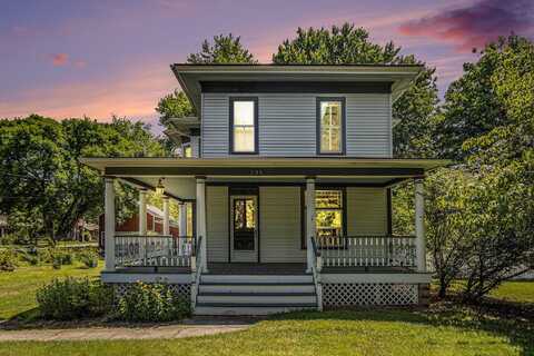 705 S Main Street, Plainwell, MI 49080