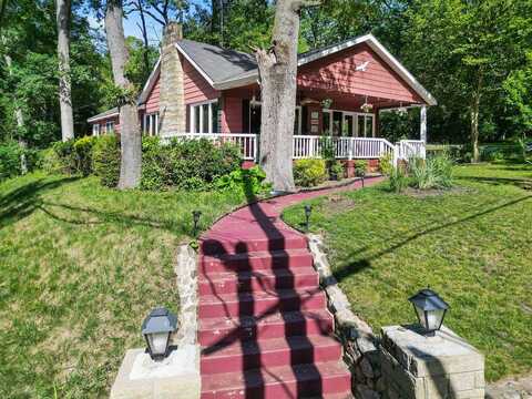 99 Tahoma Trail, New Buffalo, MI 49117