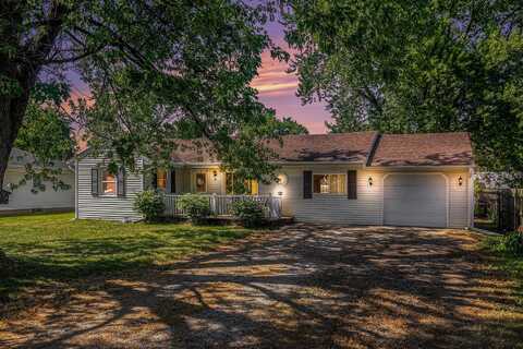103 Broadway Avenue, White Pigeon, MI 49099