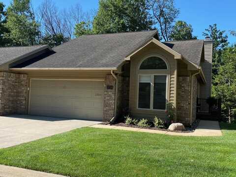 2216 Oakland Ridge Drive, Kalamazoo, MI 49008