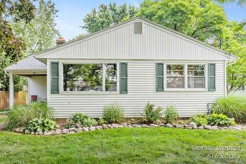 313 Comstock Boulevard NE, Grand Rapids, MI 49505