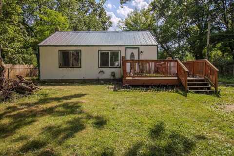712 S Lagrave Street, Paw Paw, MI 49079