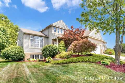 5322 S Silverstone Drive NE, Comstock Park, MI 49321