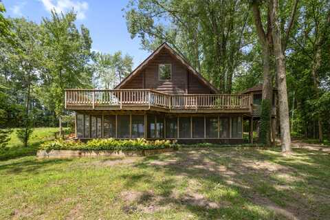 152 32nd Street, Allegan, MI 49010