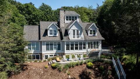 4569 N Ridge Road, Mears, MI 49436