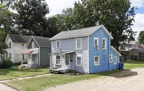207 W Railroad Street, Dowagiac, MI 49047