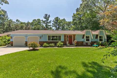 831 W Fennwood Circle, Muskegon, MI 49445