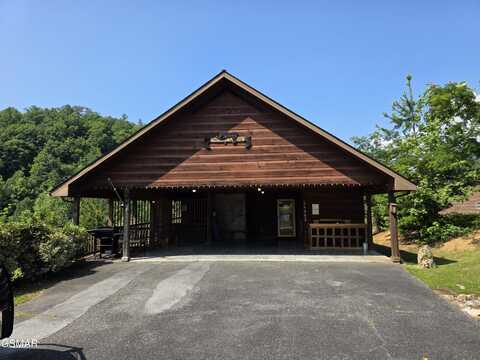 1425 Nicoha Boulevard, Sevierville, TN 37876