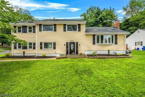 414 Greenbrook Rd, North Plainfield, NJ 07063
