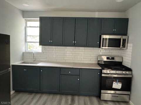730 W 4Th St, Plainfield, NJ 07060