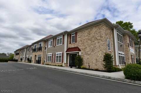 475 Avenel St, Woodbridge, NJ 07001