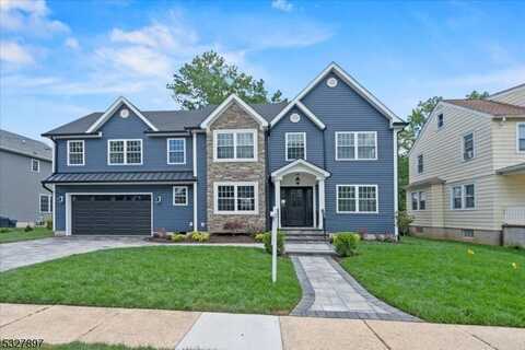 96 2nd Ave, Raritan, NJ 08869