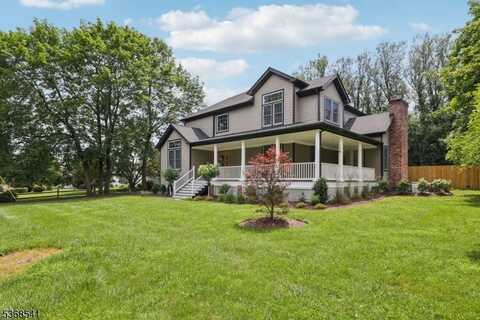 5 Shores Rd, Mendham, NJ 07869