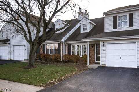 277 Edgeware Ct, Franklin, NJ 08873