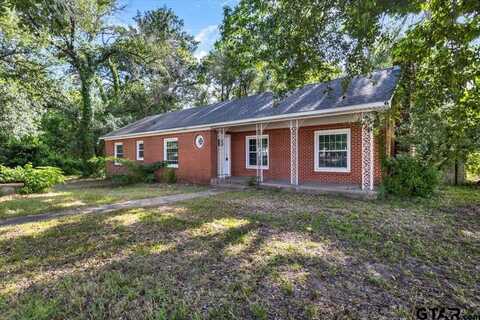 102 FRONT ST, Overton, TX 75684