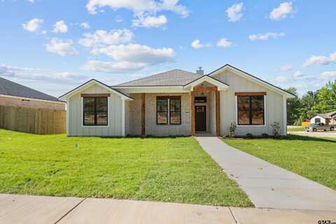 16509 Crossing Circle, Lindale, TX 75771