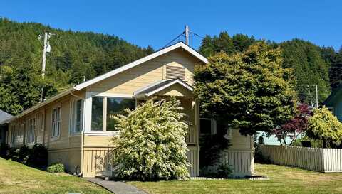 132 Main Street, Scotia, CA 95565
