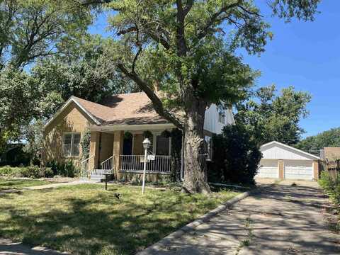 126 N Grant, Russell, KS 67665