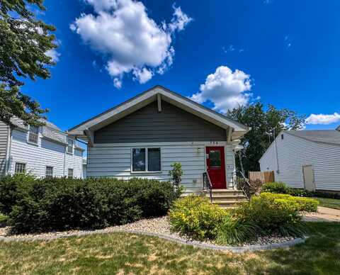 766 Idaho Ave SE, Huron, SD 57350