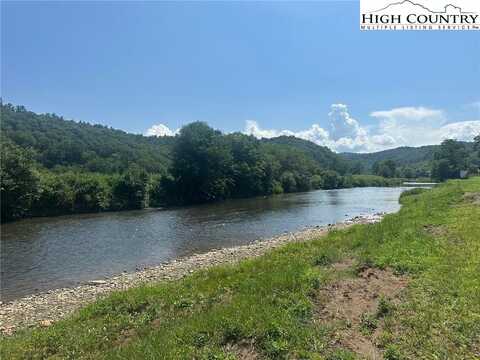 123 Railroad Grade Road, Todd, NC 28684