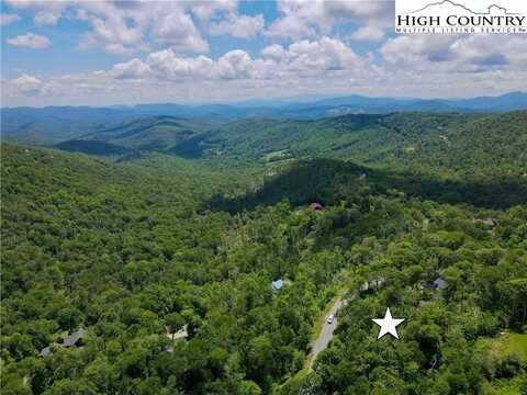 255/256 Grouse Moor Drive, Sugar Mountain, NC 28604