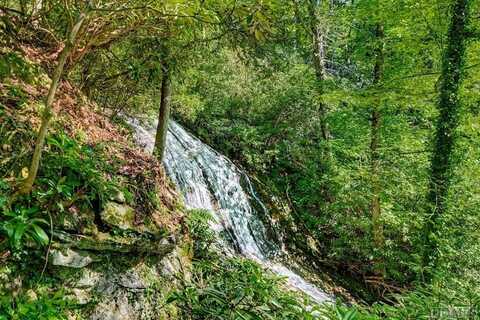 185 Satulah Falls Lane, Highlands, NC 28741