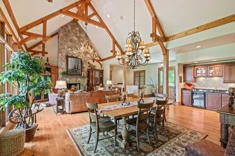 150 Old Hunters Run, Cashiers, NC 28717