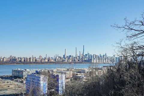 1 COLUMBUS PL, Cliffside Park, NJ 07010