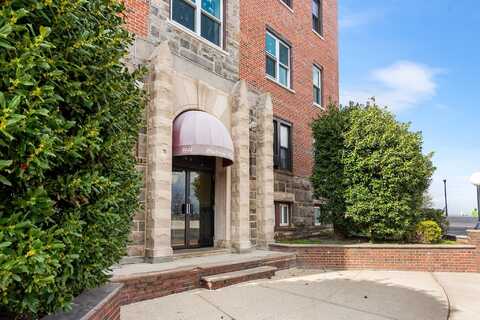 7435 BLVD EAST, North Bergen, NJ 07094