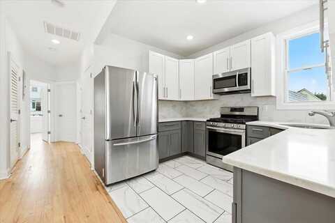 23 RANDOLPH AVE, JC, Bergen-Lafayett, NJ 07304