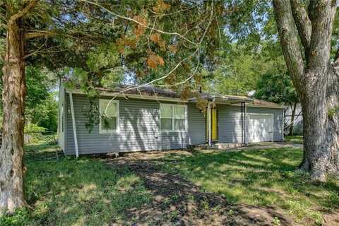 18802 S Lakeside Lane, Belton, MO 64012